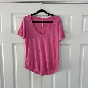 Aritzia Tee